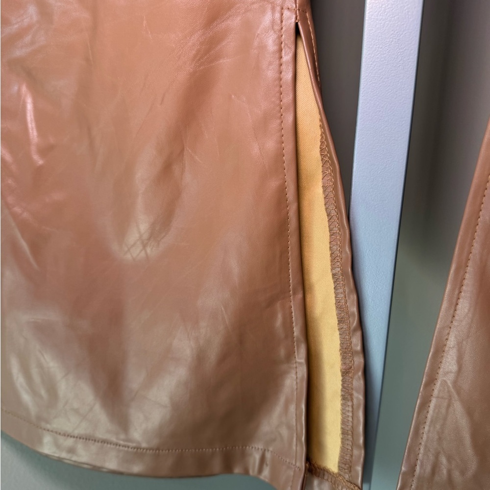 Cider Tan Faux Leather Bootcut Split Hem Pants NWOT Womens‎ Size S G31 - Picture 3 of 5